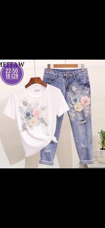 Костюм женский