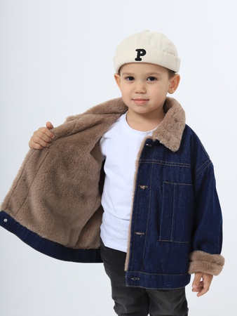 Джинсовая куртка с мехом