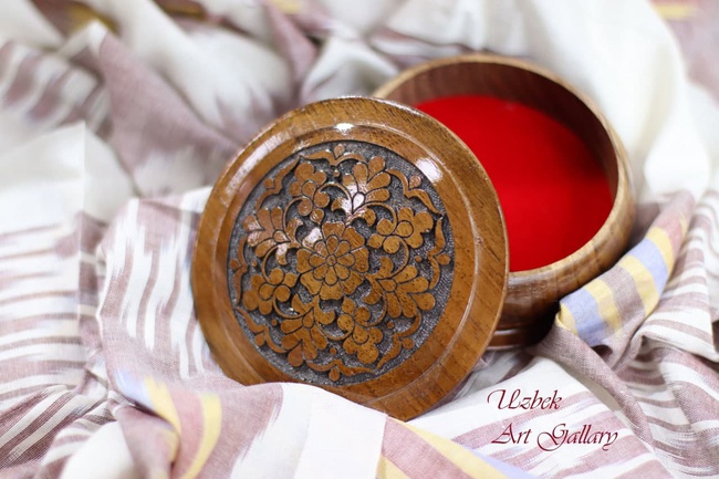 Шкатулка круглая