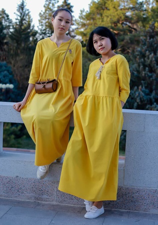 Türk Bengal. Renkler sarı ve karpuzdur. 44-50 bedenler.