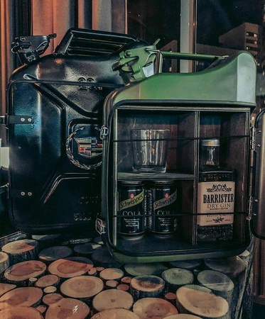 Mini bar