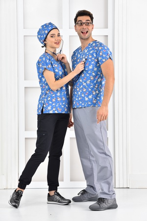 Узорчатый медицинский топ