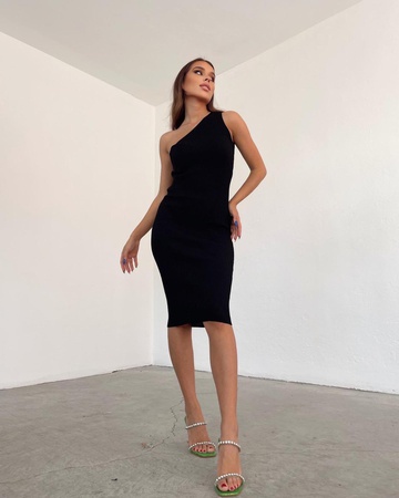 Трикотажное платье