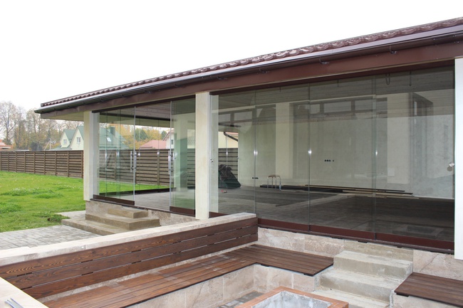 Безрамное остекление