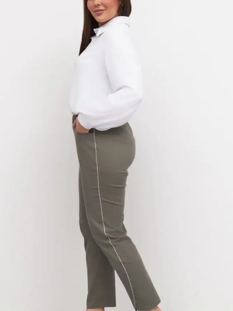 Брюки классические зауженные на резинке