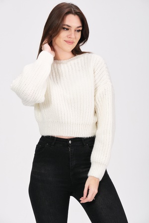 Трикотажный укороченный свитер с круглым вырезом