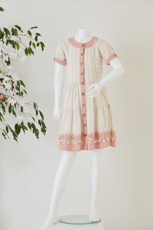 Платье на пуговицах для девочек