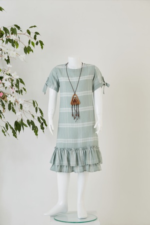 Платье в клетку с коротким рукавом