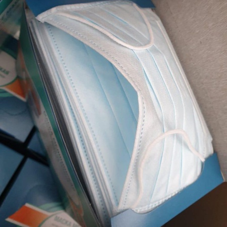 ميزان حرارة للجبهة وقناع جراحي - 3 طبقات