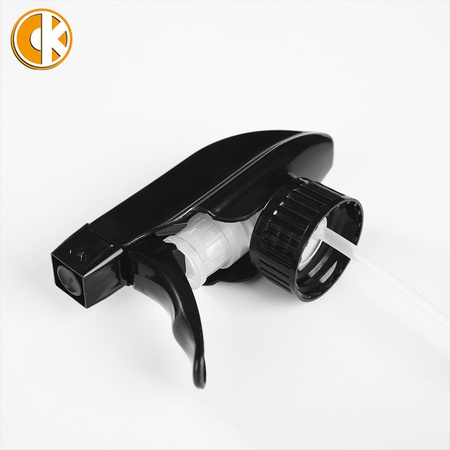 Пластиковые флаконы + распылители