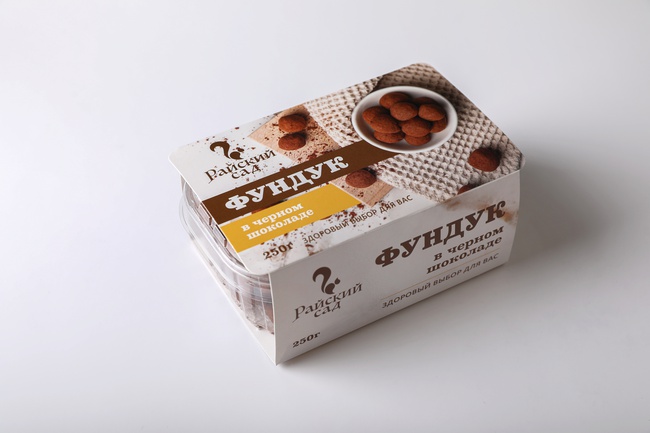 Фундук в черном шоколаде