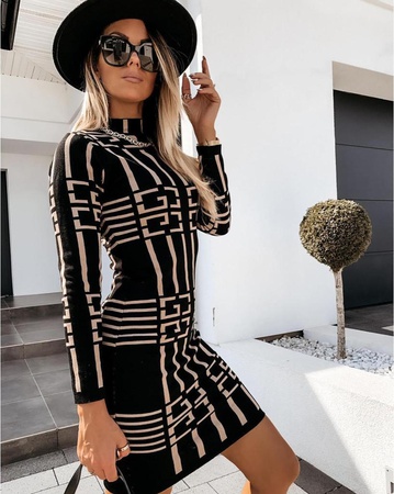 Трикотажные костюмы высокого качества,водолазки,свитера,вязанные,трикотажные платья,туники,худи,спорт,костюмы.