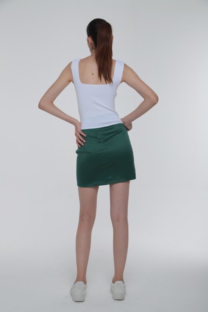 ТОП В КВДРАТНОМ ВЫРЕЗЕ