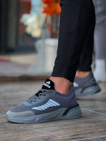 Adidas spor ayakkabı