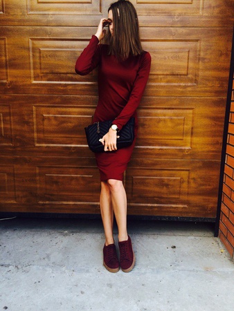 Классическое платье-миди с рукавом 3/4