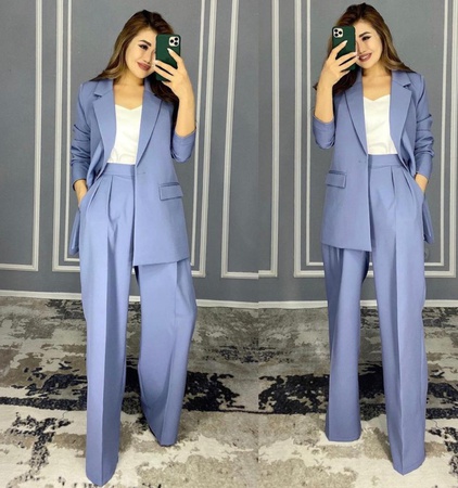 Women's two-piece suit
