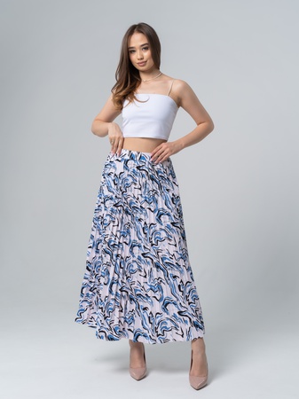 Oluklu etek. Kumaş: Prado