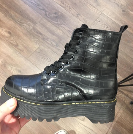 обувь женская ( ботинки, сапоги, кроссовки)