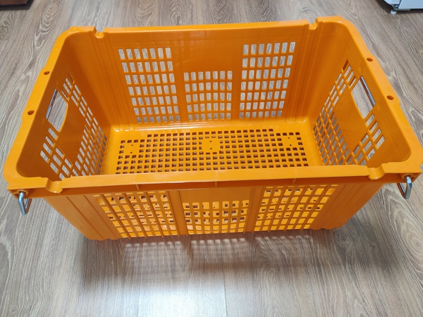 Sepet 79-83 l., gıdaya uygun, güçlendirilmiş delikli plastik