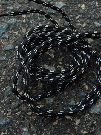 Шнурки разных длин и плетений