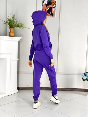 Женская спортивная одежда