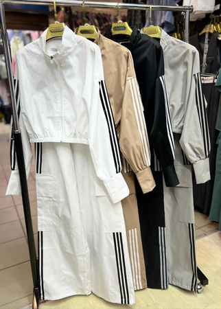 Kadın spor kıyafeti