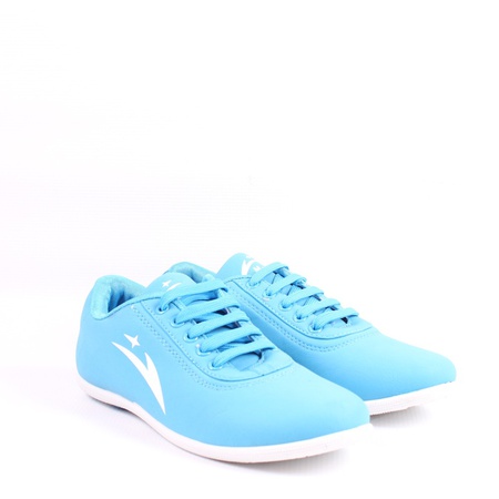 أحذية رياضية للمراهقين