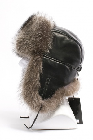 Rakun 170283 ile deri kulak kapakları