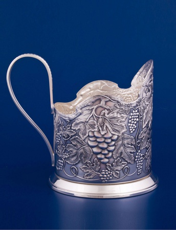 Серебряный подстаканник "Виноградная лоза"