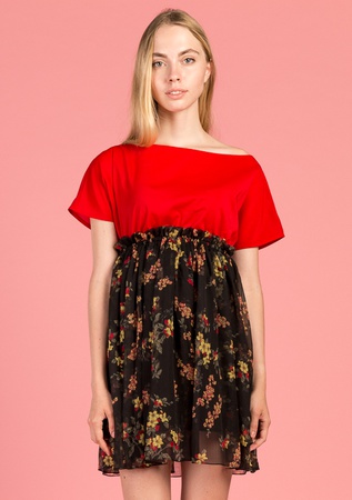 Doğal Sinek Şifon Bebekler Kırmızı &amp; Siyah Çiçekli Elbise