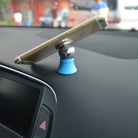 Держатель для телефона в авто "Мини" универсальный магнитный