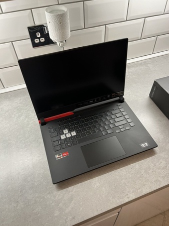 ASUS ROG STRIX G15 (G513QY) AMD