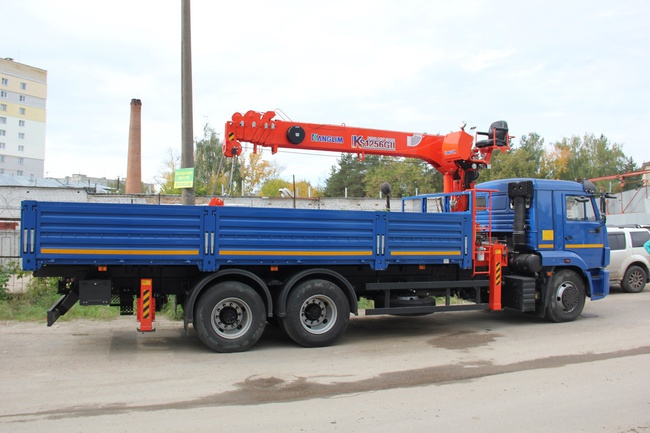 Yükleyici vinçler, CMU&#39;lu araba