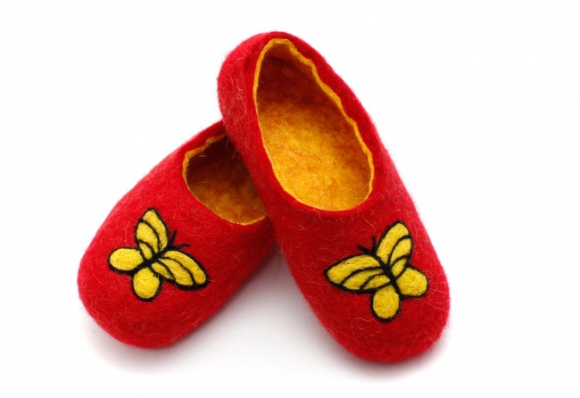 Keçeli ev terliği &quot;Kelebekler&quot;