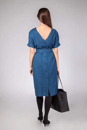 Платье с пуговицами