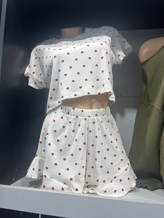 Пижамы, Футболки, Водолазки, Сарочки