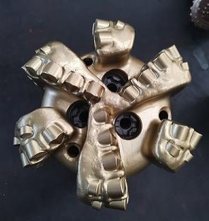 7 5/8 ”PDC инструменты для бурения скважин на воду для бурения каменных пород