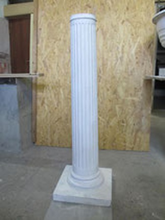GÜÇLENDİRİLMİŞ BETONDAN KOLON KLASİK BEYAZ