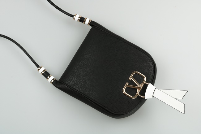 Lamis brand sholder bag