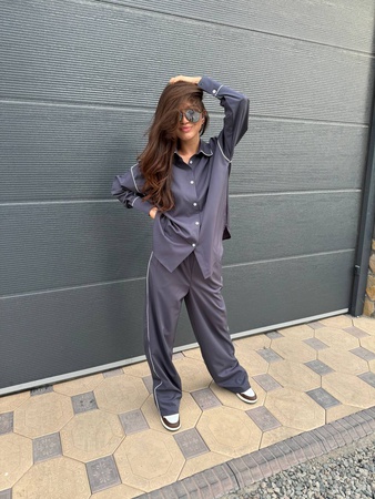 Женский Костюм с рубашкой и брюками