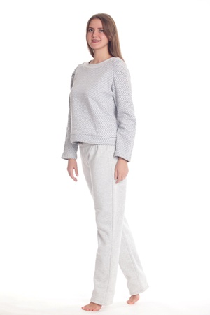 Костюмы женские