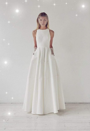 Вечерние и свадебные платья большой выбор. Платья дополнительно по низким ценам с манекенов, выставок и показов