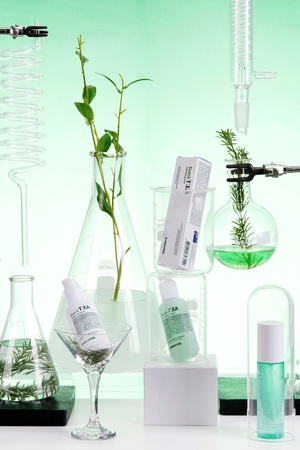 MEDI-PEEL DUTCH TEA Матирующий спрей