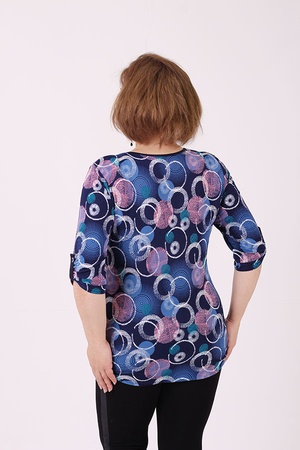 Блузка женская.