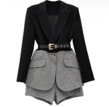 Örtüden iki parça