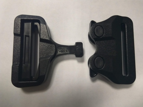 Berger 999, "Cobra" tipi plastik hızlı açılan tokalar