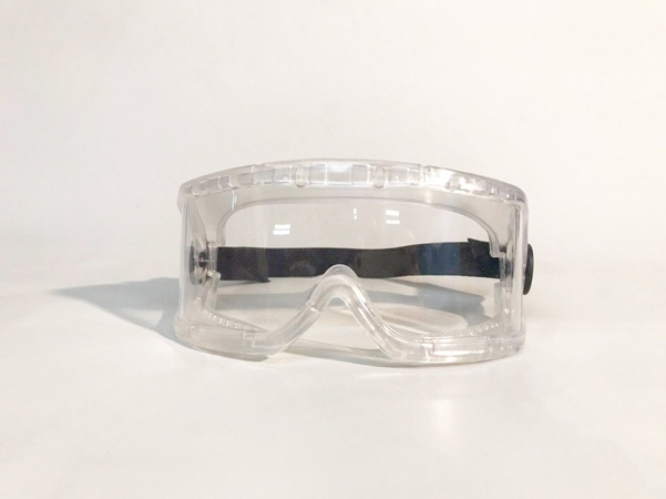 Gözlük şeffaf kapalı tip