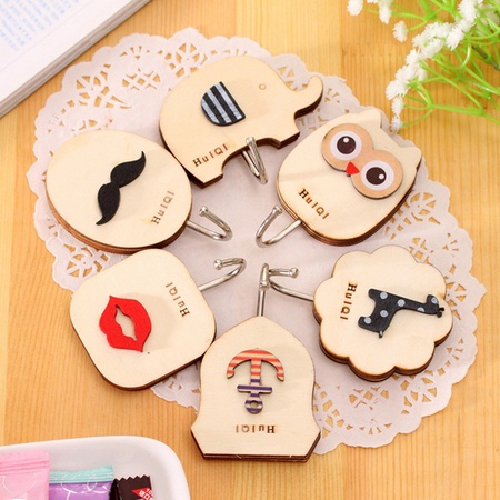 Ahşap kanca &quot;Anime&quot; - elbise askısı