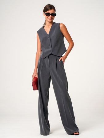 Костюм брючный с жилеткой