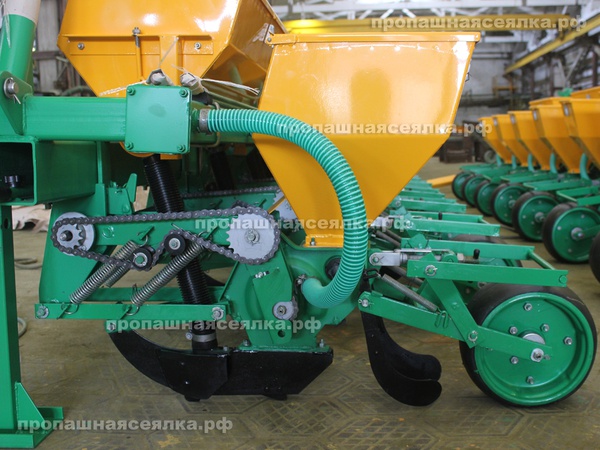 Сеялка пропашная МС-8 эжектор без туков